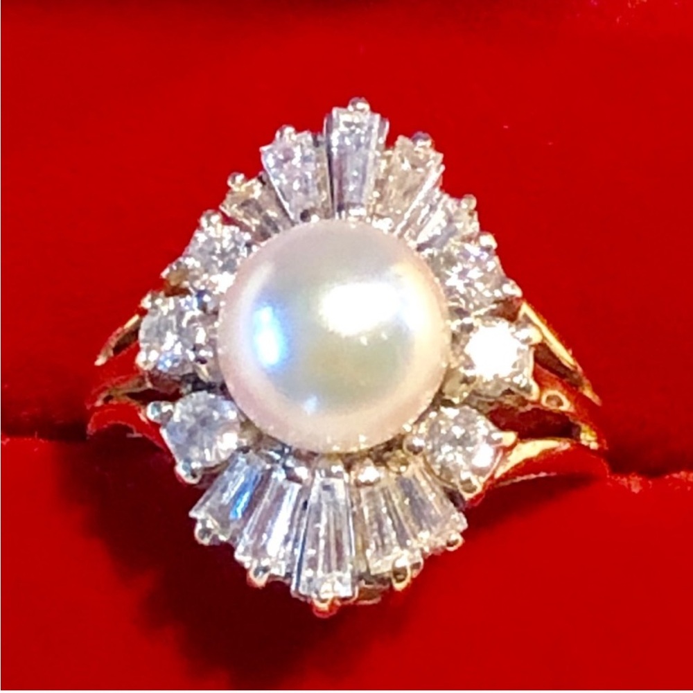 Vintage Akoya Pearl & Diamond gold ring